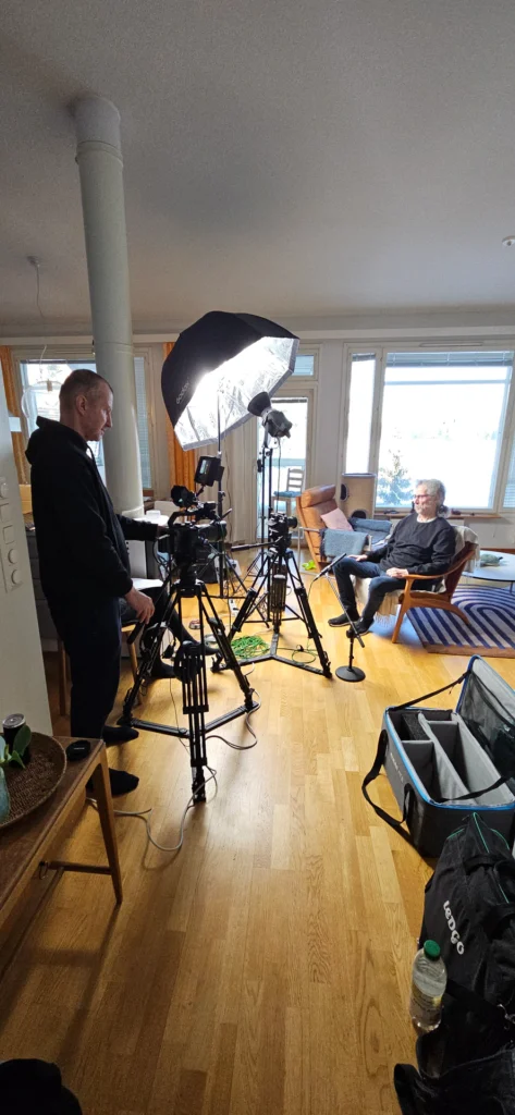 Valot Pekka Tegelmanin haastattelussa